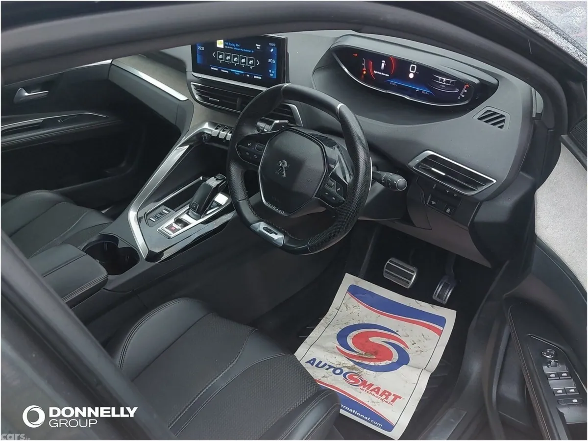 Peugeot 5008 Estate, Diesel, 2022, Grey