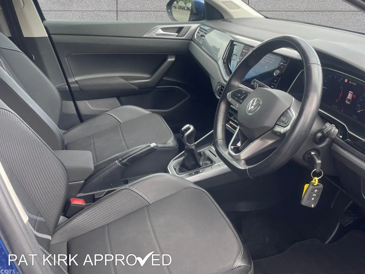 Volkswagen Taigo Hatchback, Petrol, 2023, Blue
