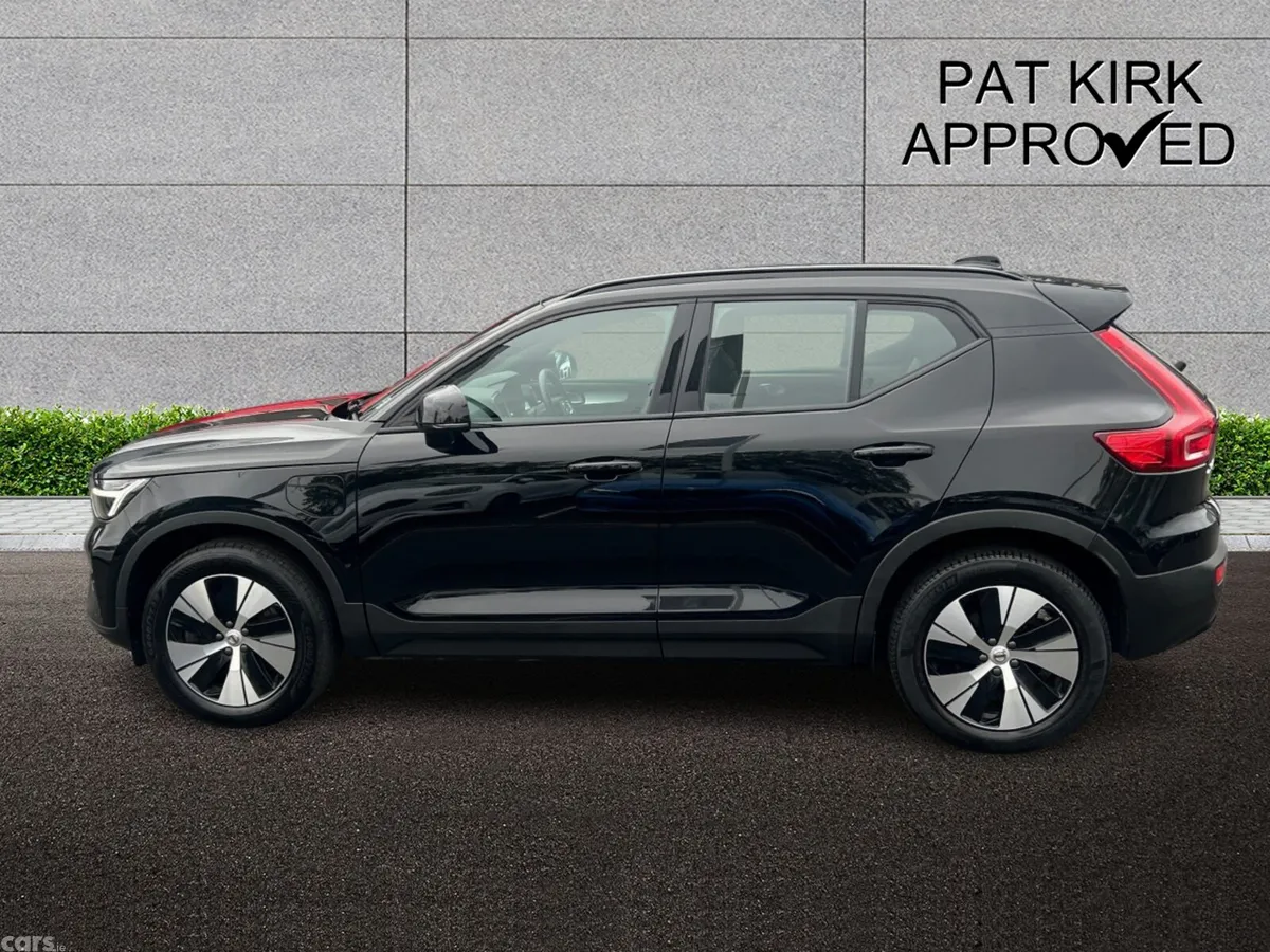 Volvo XC40 Estate, Petrol Hybrid, 2023, Black