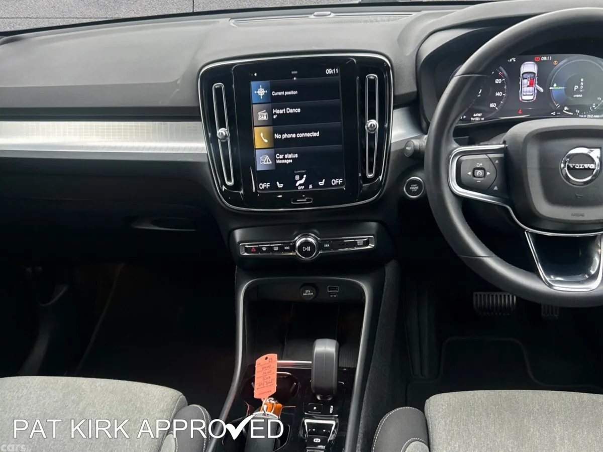 Volvo XC40 Estate, Petrol Hybrid, 2023, Black