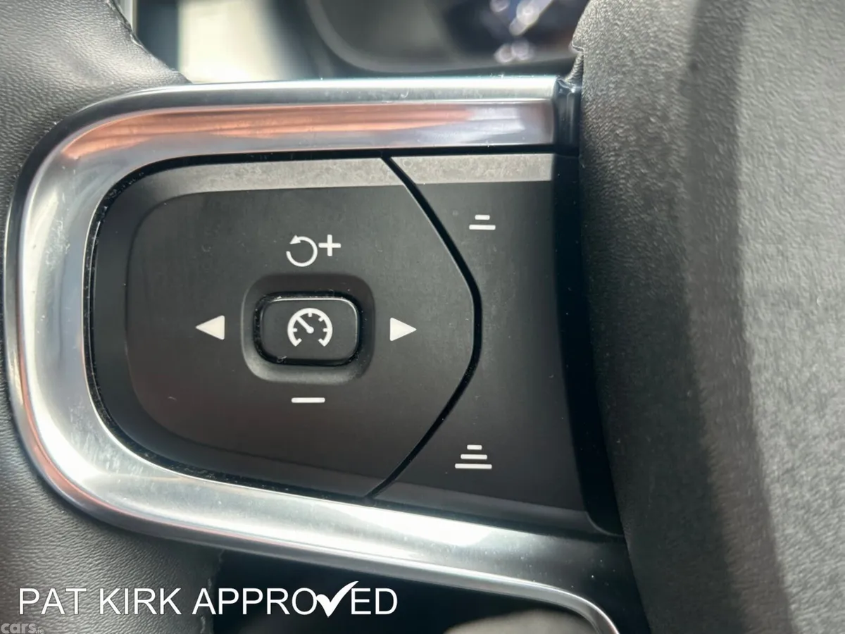 Volvo XC40 Estate, Petrol Hybrid, 2023, Black