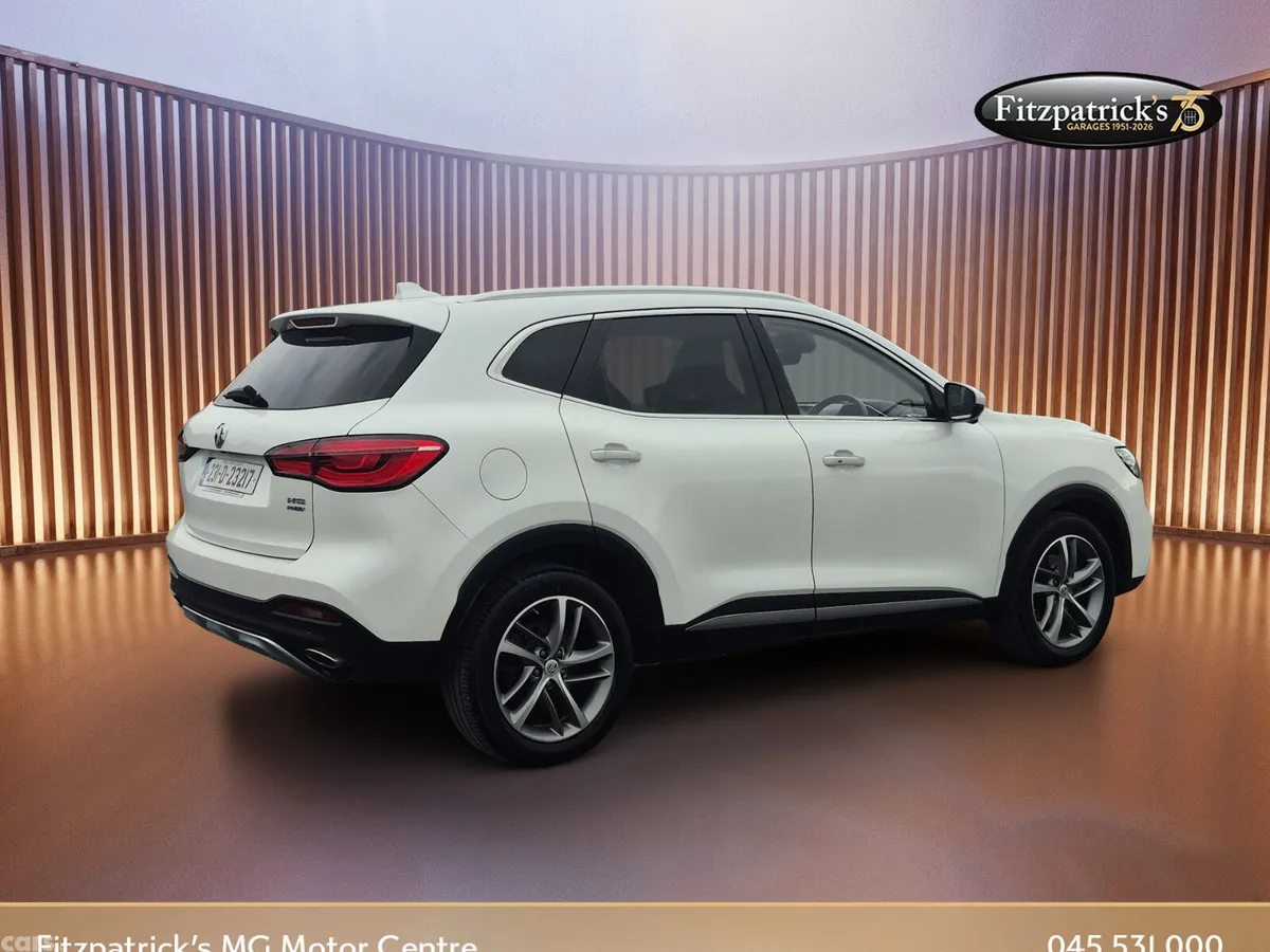 MG HS Hatchback, Petrol Plug-in Hybrid, 2023, White