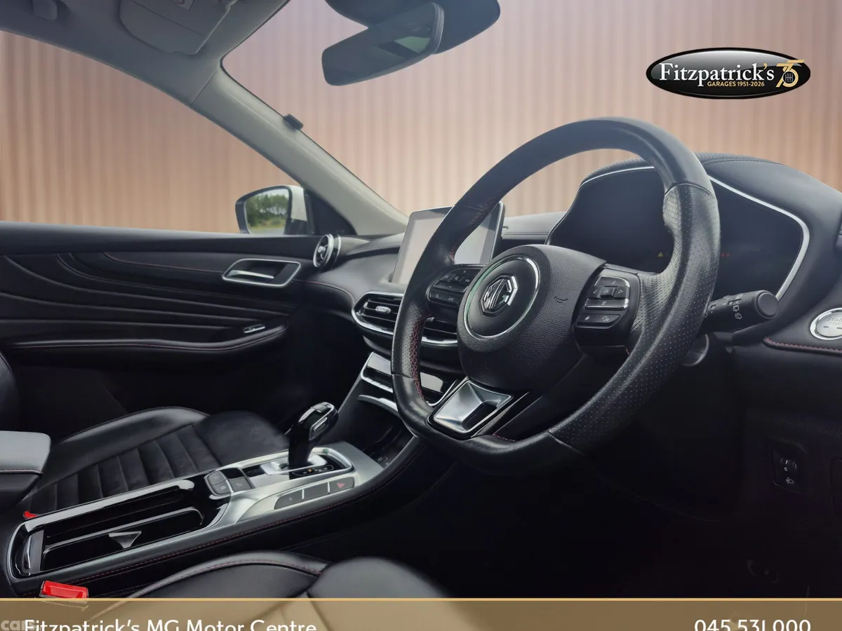 MG HS Hatchback, Petrol Plug-in Hybrid, 2023, White