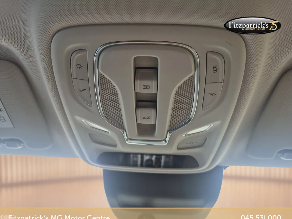MG HS Hatchback, Petrol Plug-in Hybrid, 2023, White