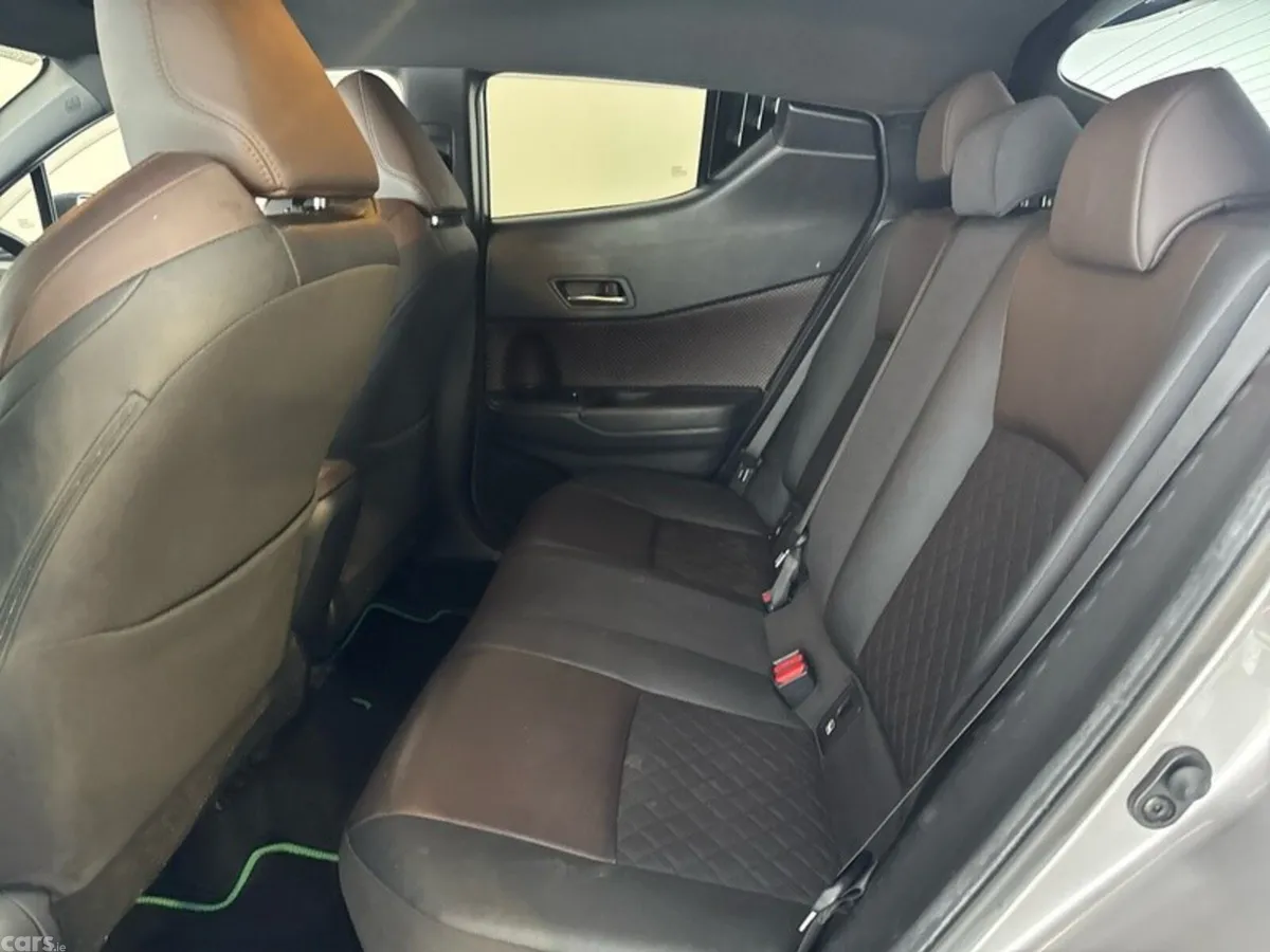 Toyota C-HR SUV, Petrol Hybrid, 2017, Grey