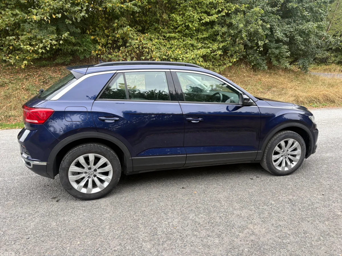 Volkswagen T-Roc SUV, Diesel, 2019, Blue