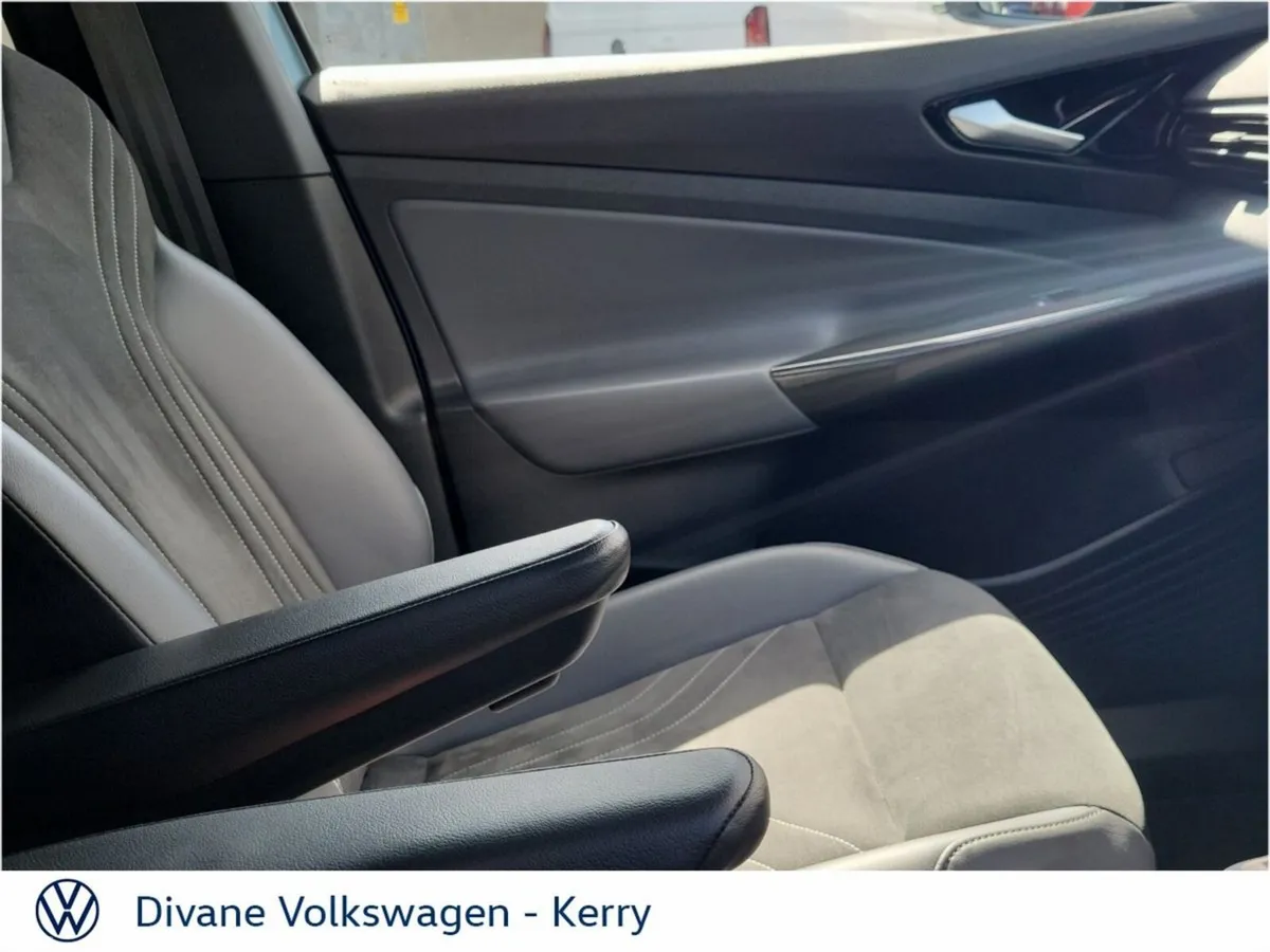 Volkswagen ID.4 SUV, Electric, 2022, Blue