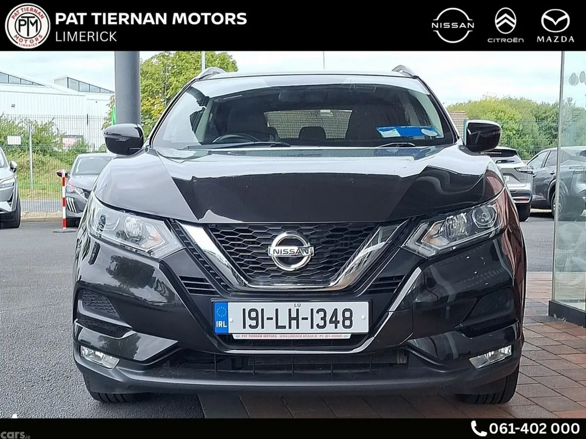 Nissan Qashqai MPV, Petrol, 2019, Black