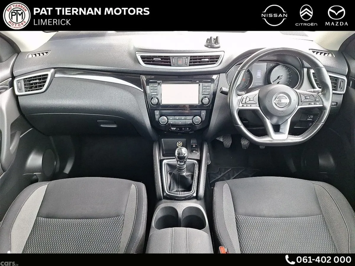 Nissan Qashqai MPV, Petrol, 2019, Black