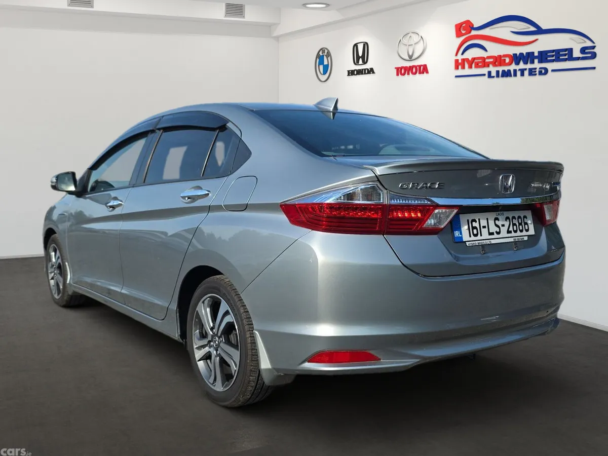 Honda Grace Saloon, Petrol Hybrid, 2016, Grey