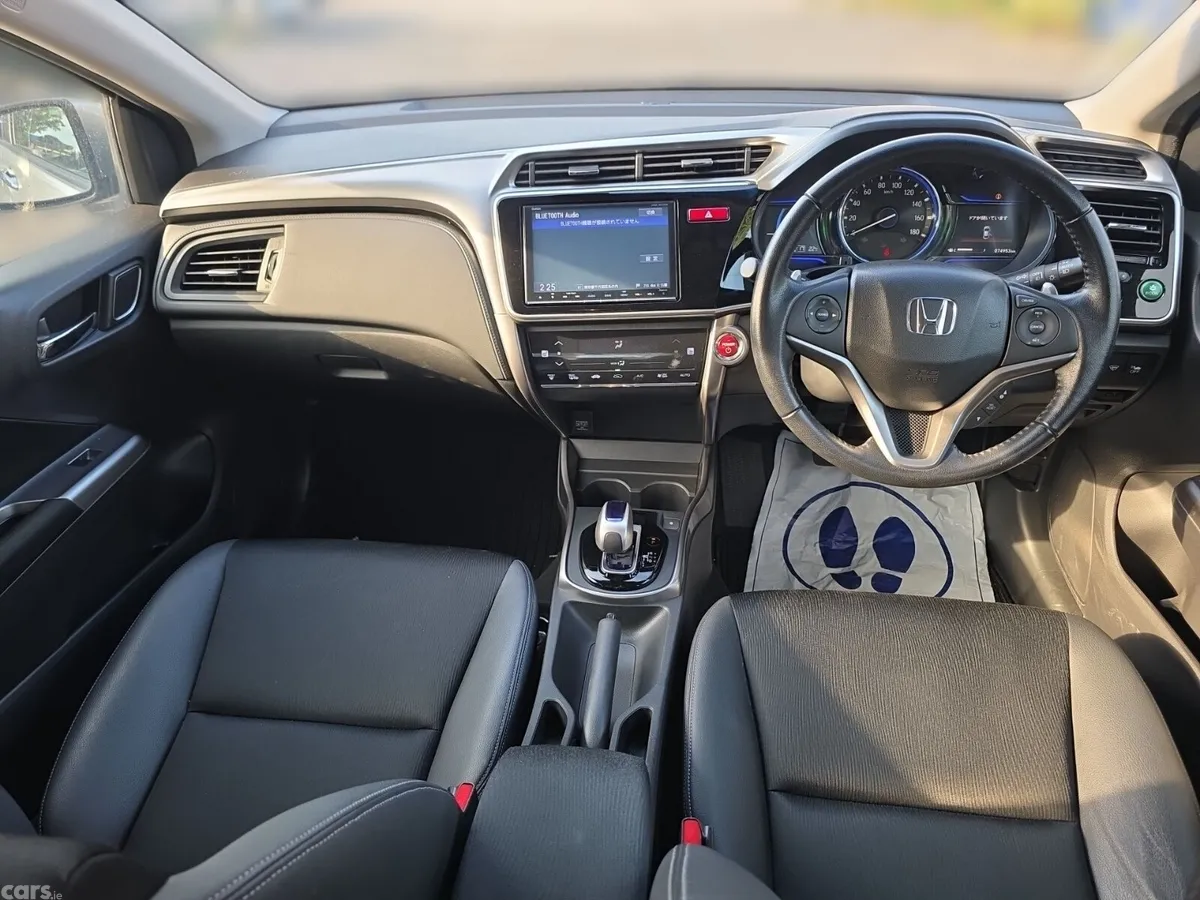 Honda Grace Saloon, Petrol Hybrid, 2016, Grey