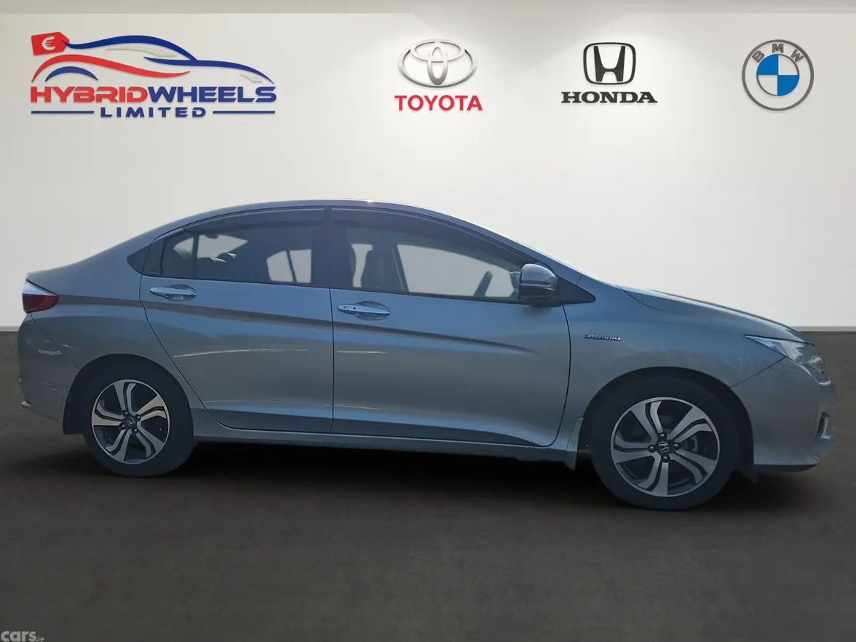 Honda Grace Saloon, Petrol Hybrid, 2016, Grey