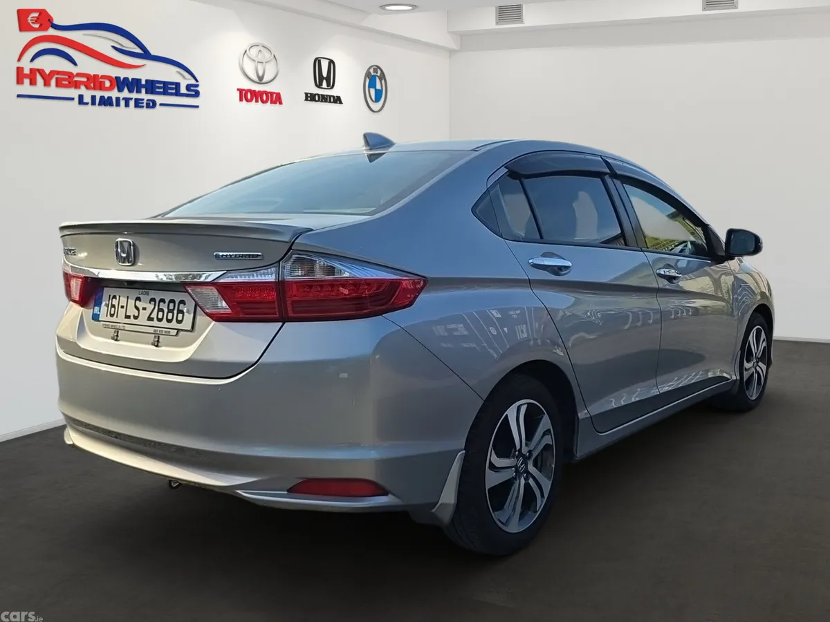 Honda Grace Saloon, Petrol Hybrid, 2016, Grey