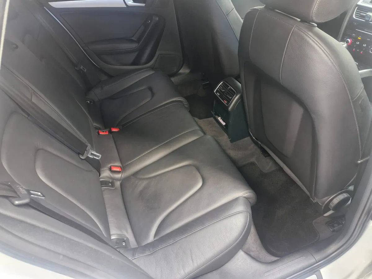 Audi A4 Saloon, Diesel, 2015, White