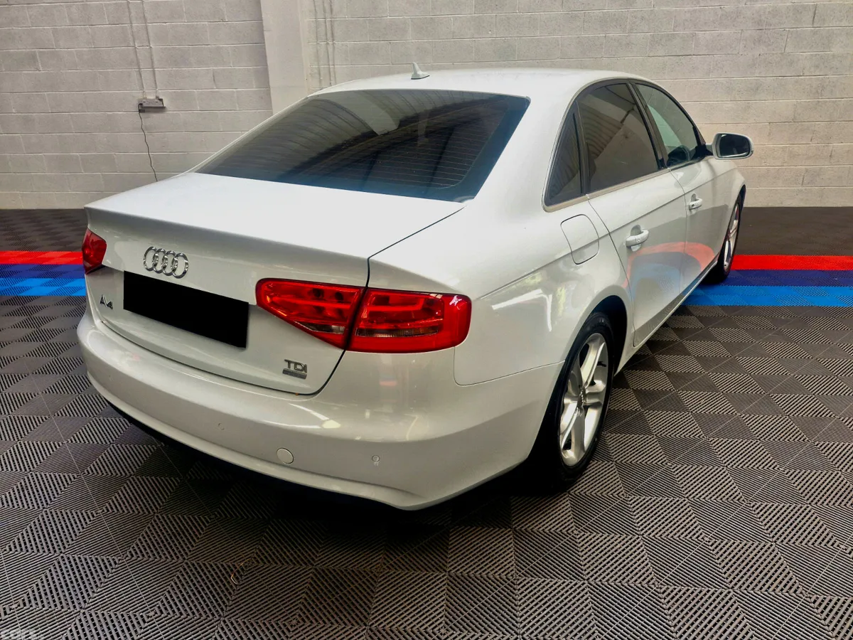Audi A4 Saloon, Diesel, 2015, White