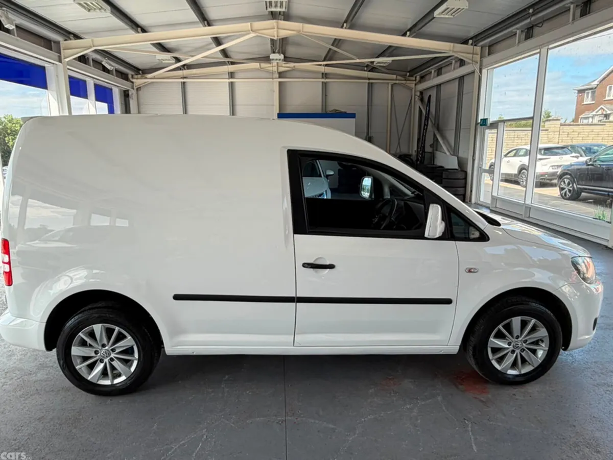 Volkswagen Caddy Van, Diesel, 2015, White