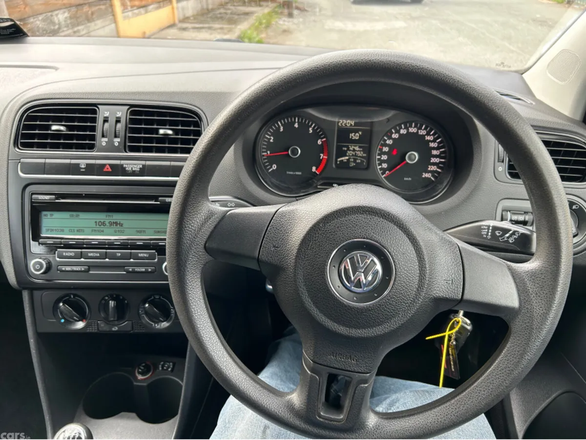 Volkswagen Polo Hatchback, Petrol, 2011, Red
