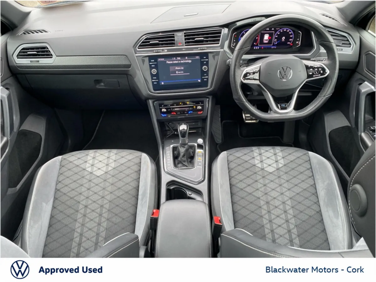 Volkswagen Tiguan Hatchback, Diesel, 2023, Black