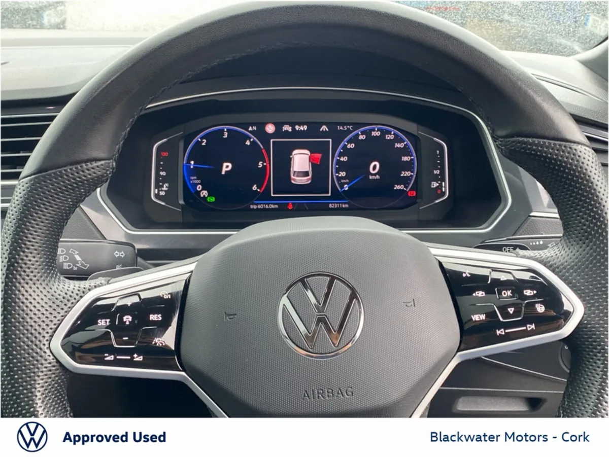 Volkswagen Tiguan Hatchback, Diesel, 2023, Black