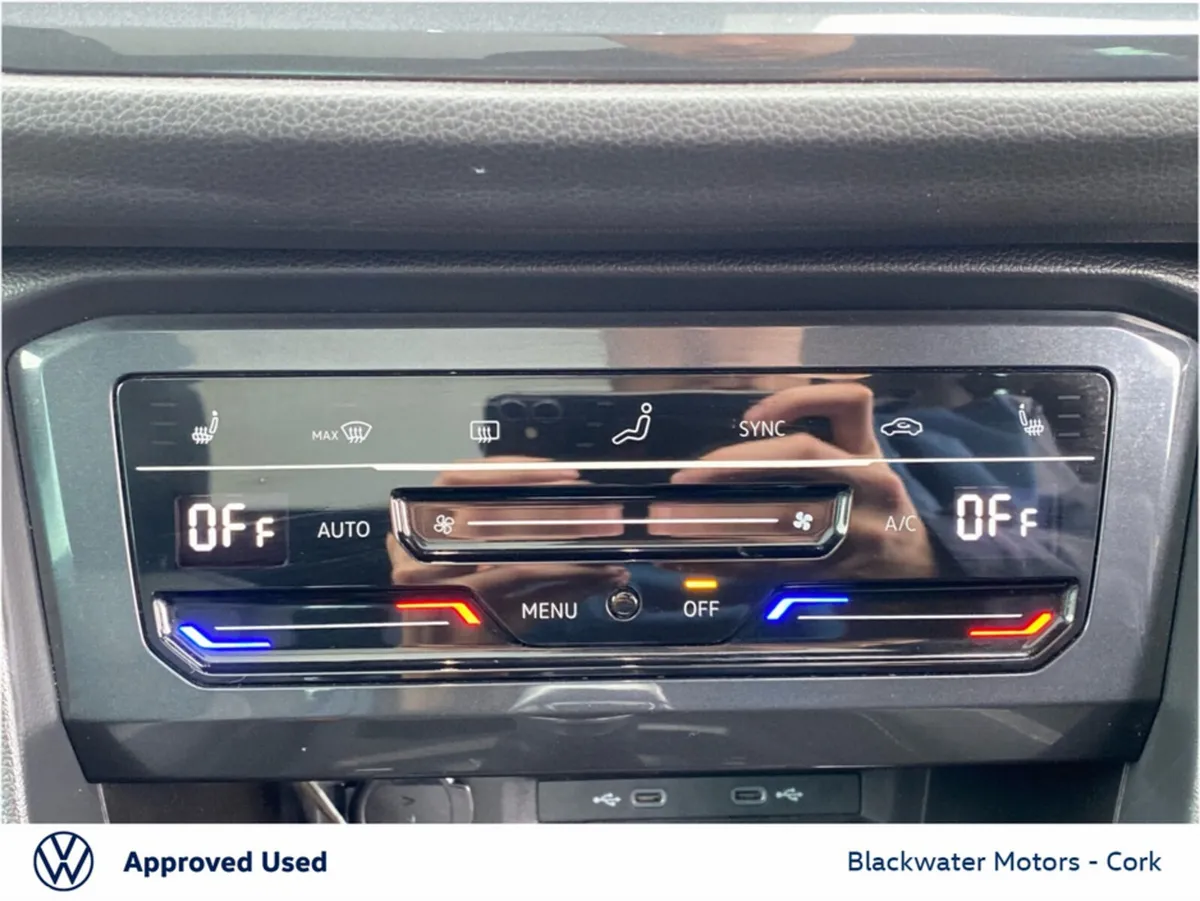 Volkswagen Tiguan Hatchback, Diesel, 2023, Black