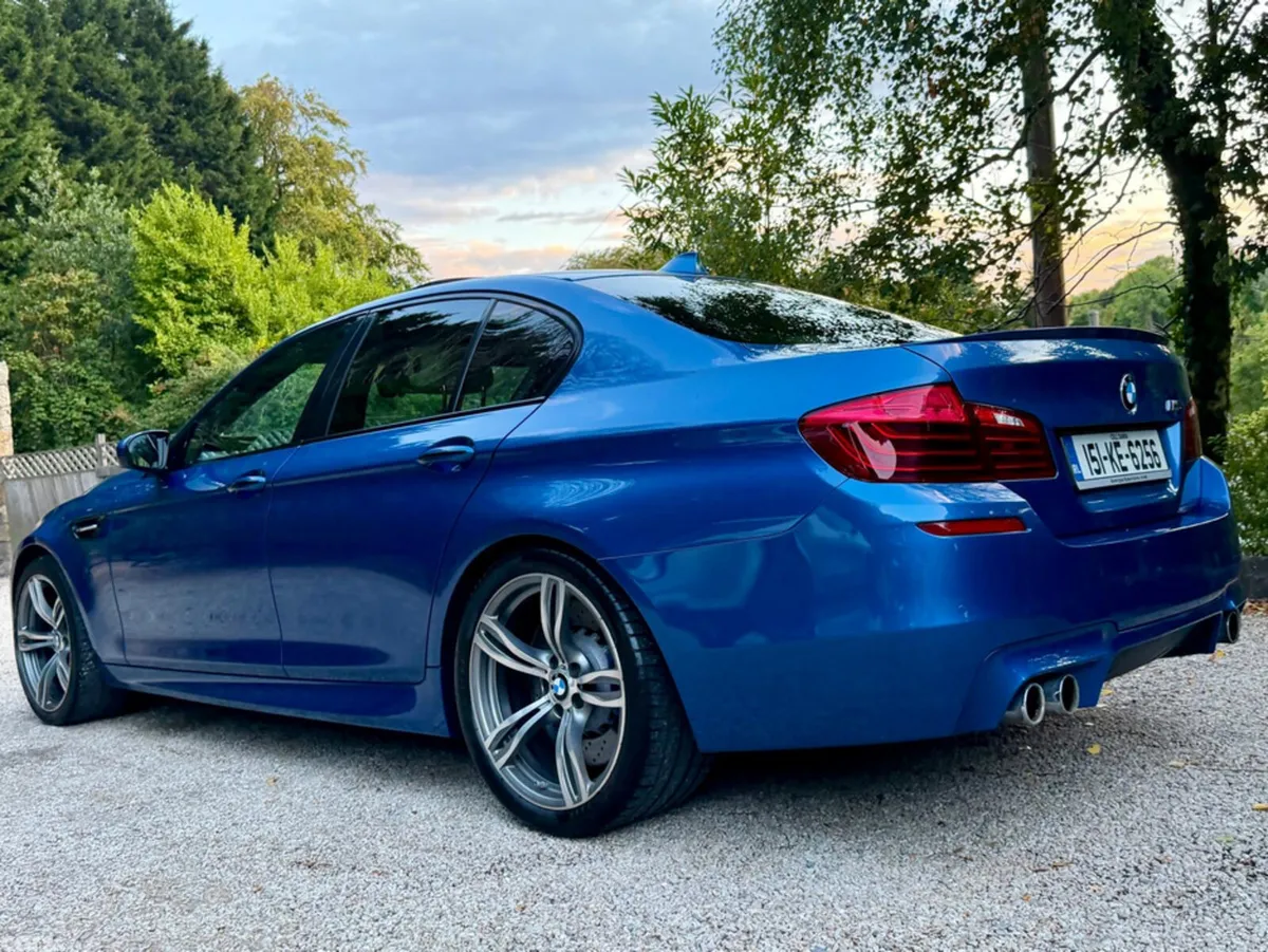 BMW M5 Saloon, Petrol, 2015, Blue