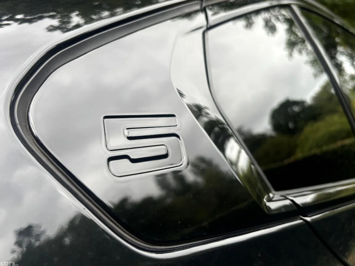 BMW 5-Series Saloon, Petrol Plug-in Hybrid, 2024, Black