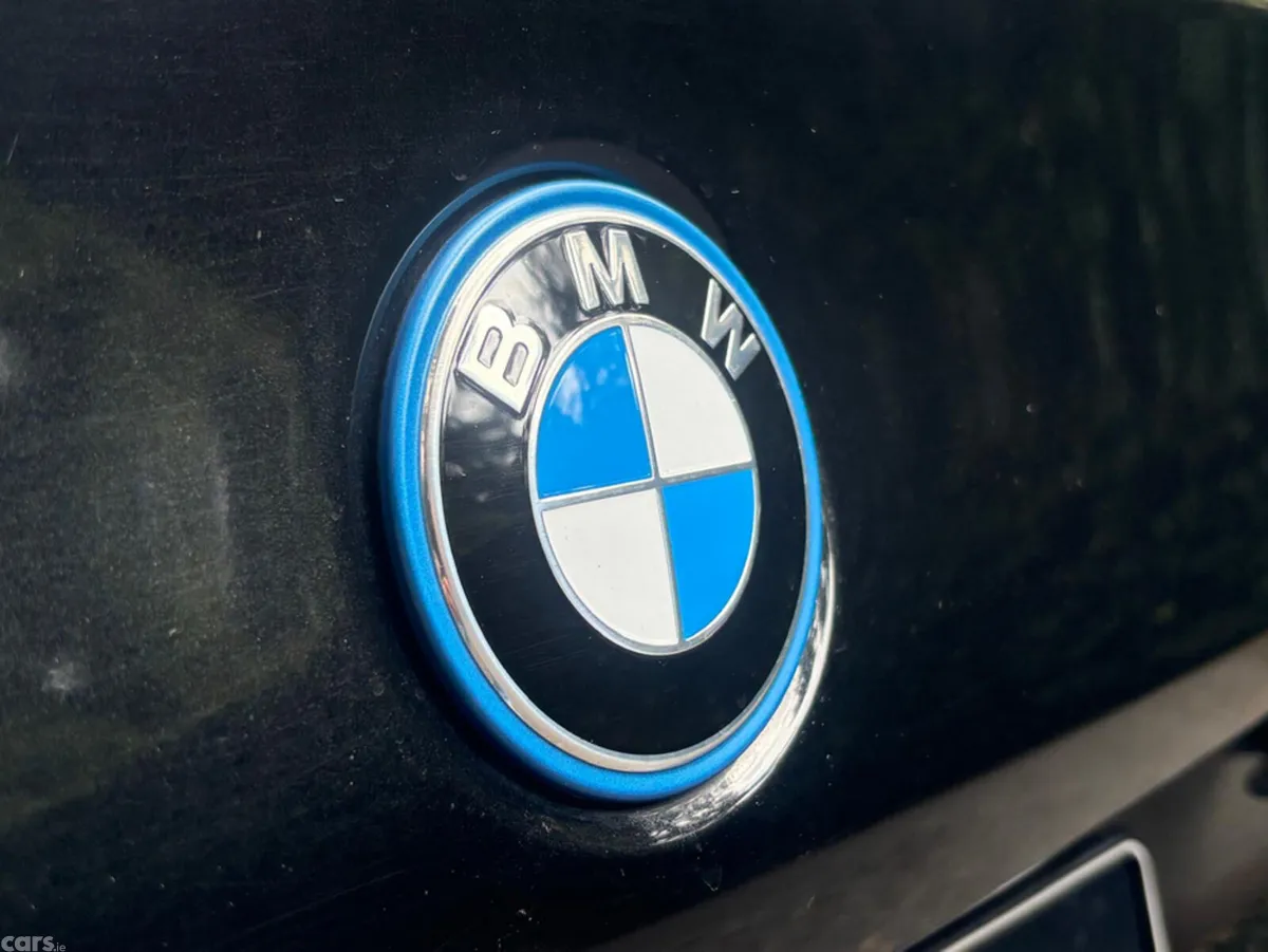 BMW 5-Series Saloon, Petrol Plug-in Hybrid, 2024, Black