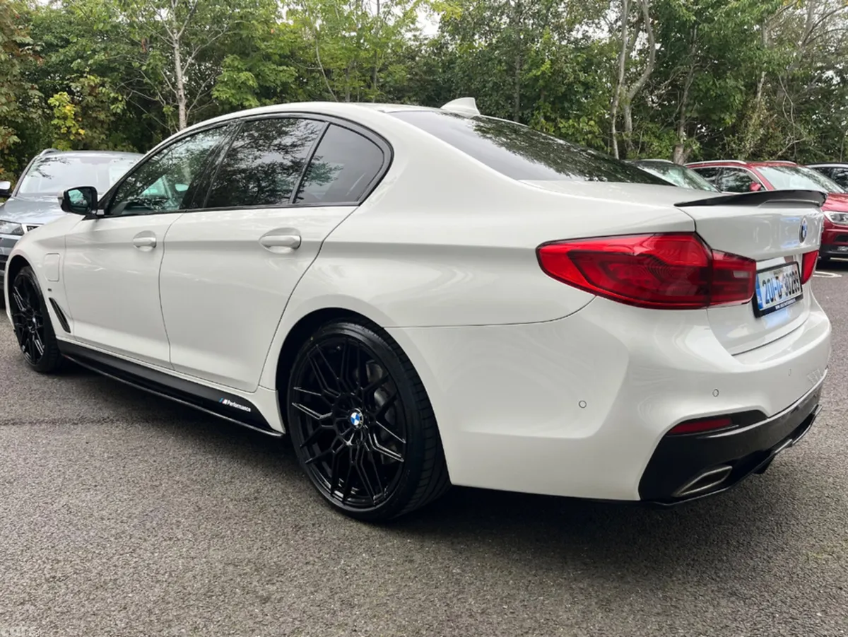 BMW 5-Series Saloon, Petrol Plug-in Hybrid, 2020, White