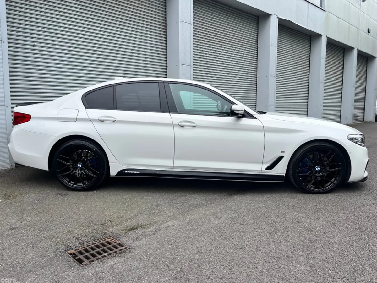 BMW 5-Series Saloon, Petrol Plug-in Hybrid, 2020, White