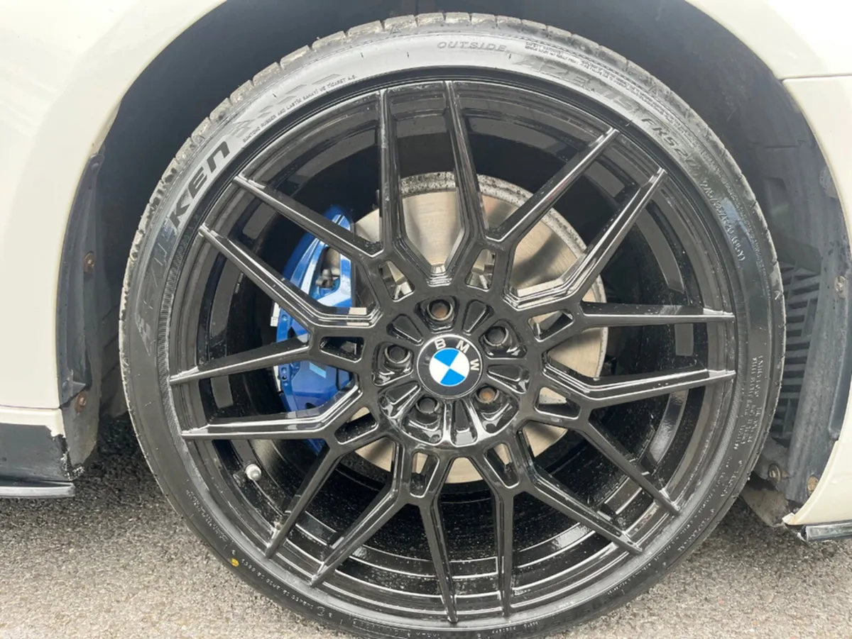 BMW 5-Series Saloon, Petrol Plug-in Hybrid, 2020, White