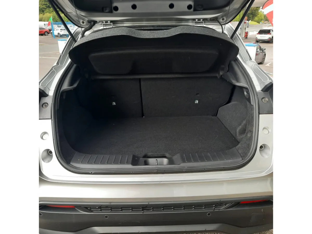 Nissan Juke MPV, Petrol, 2020, Grey