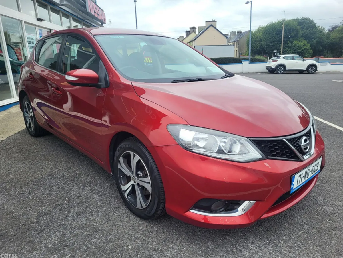 Nissan Pulsar Hatchback, Diesel, 2017, Red