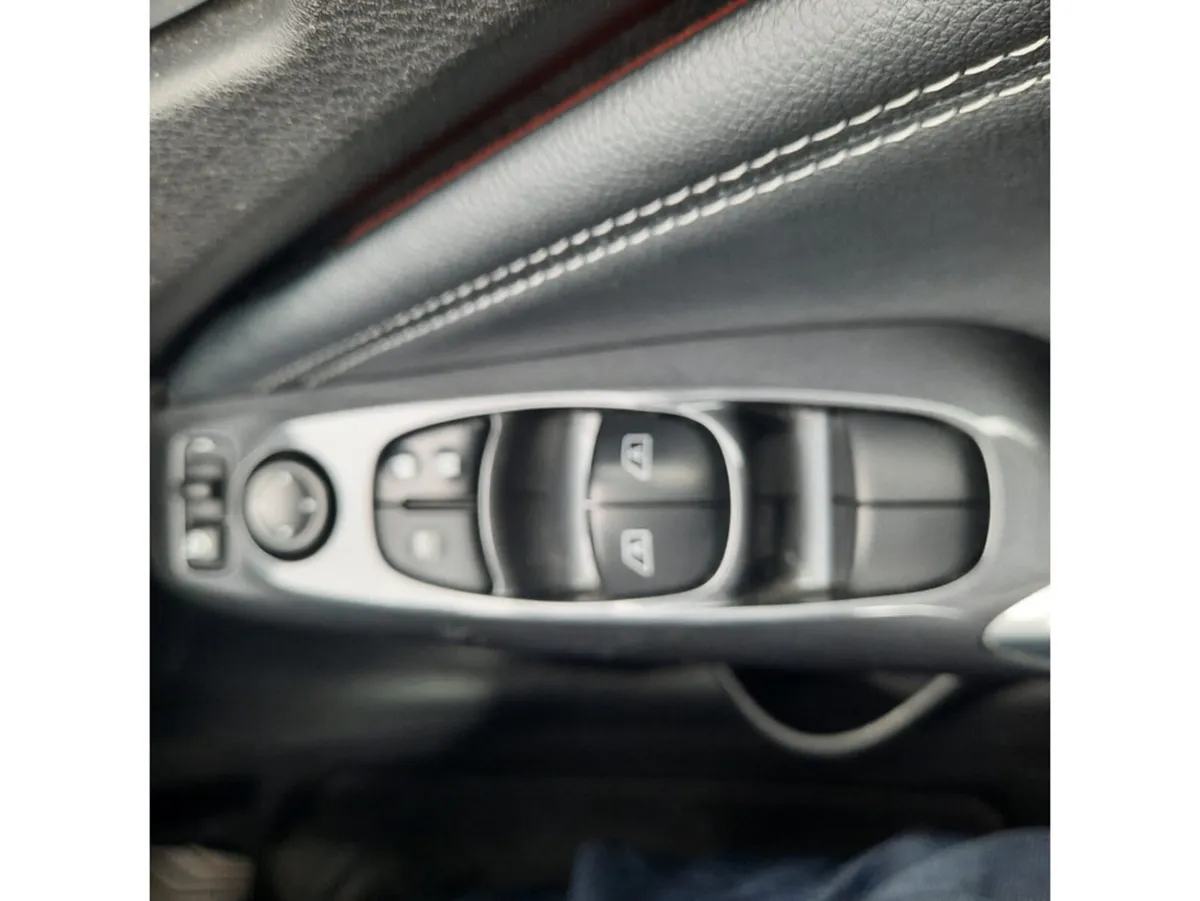 Nissan Juke MPV, Petrol, 2020, Grey