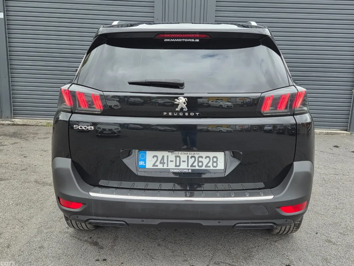 Peugeot 5008 MPV, Diesel, 2024, Black