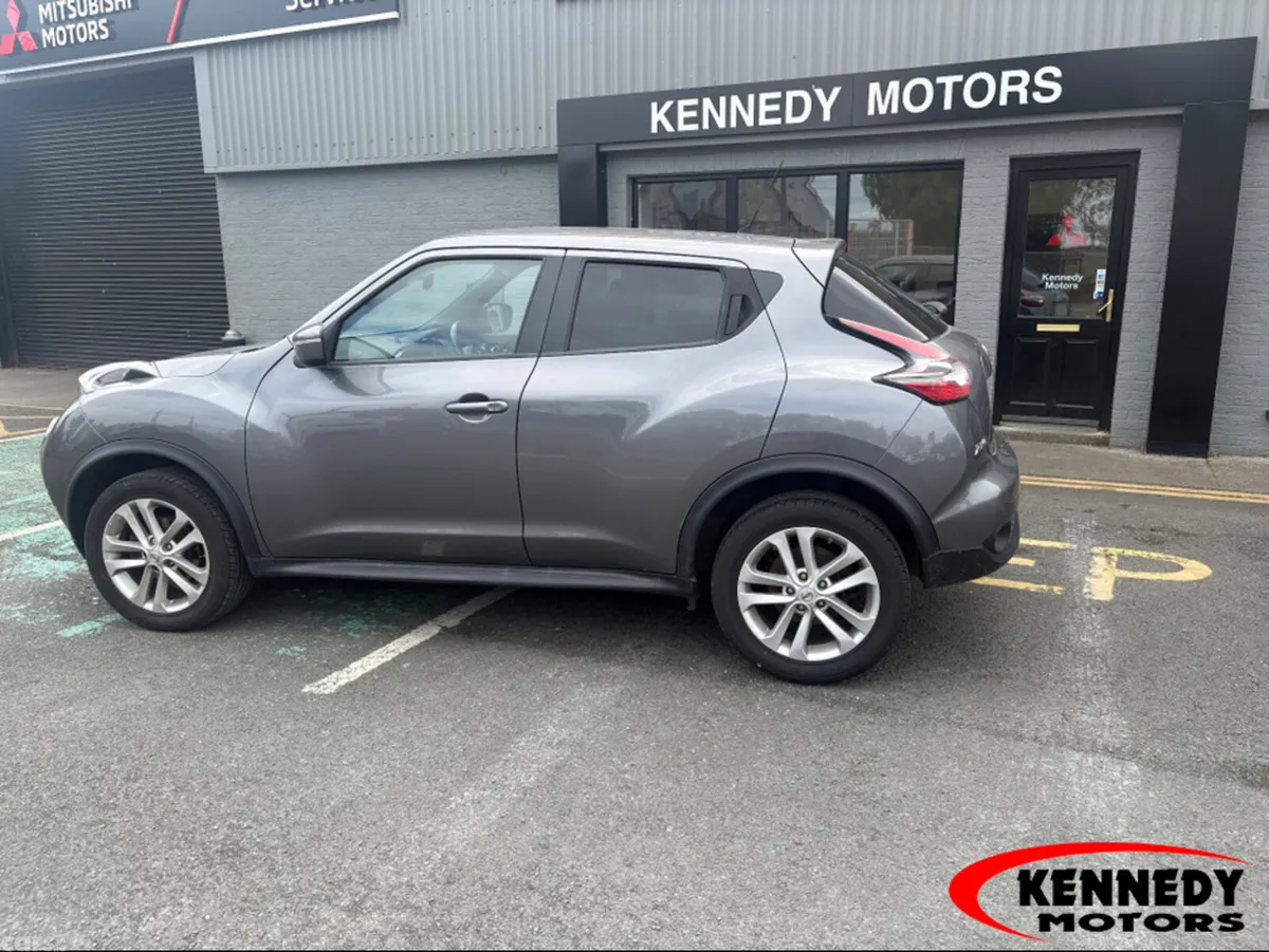 Nissan Juke Hatchback, Petrol, 2015, Grey