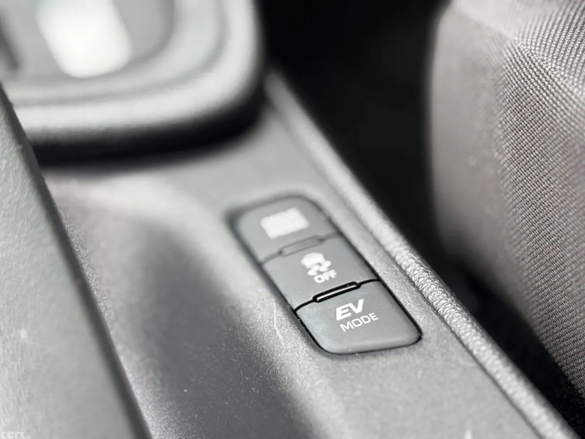 Toyota Yaris Hatchback, Petrol Hybrid, 2020, Blue
