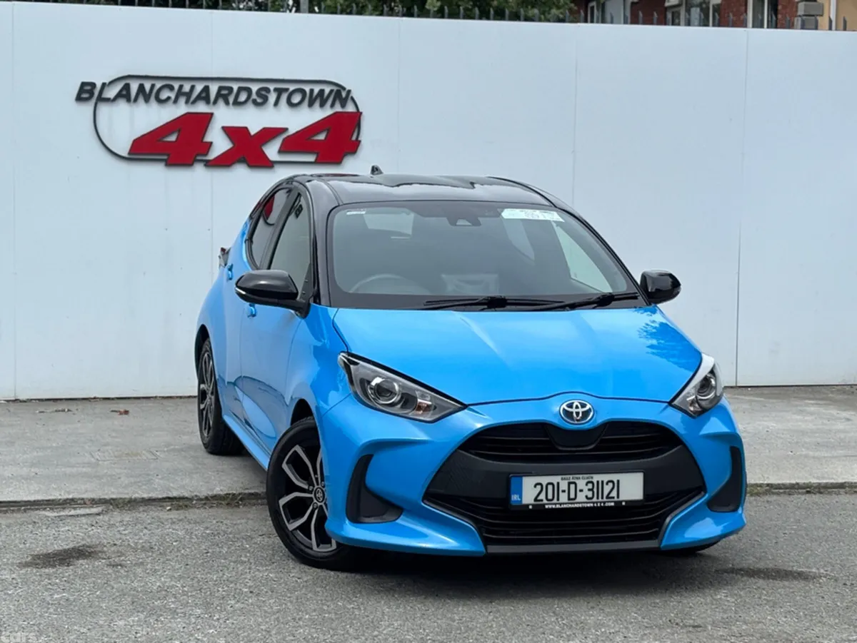 Toyota Yaris Hatchback, Petrol Hybrid, 2020, Blue