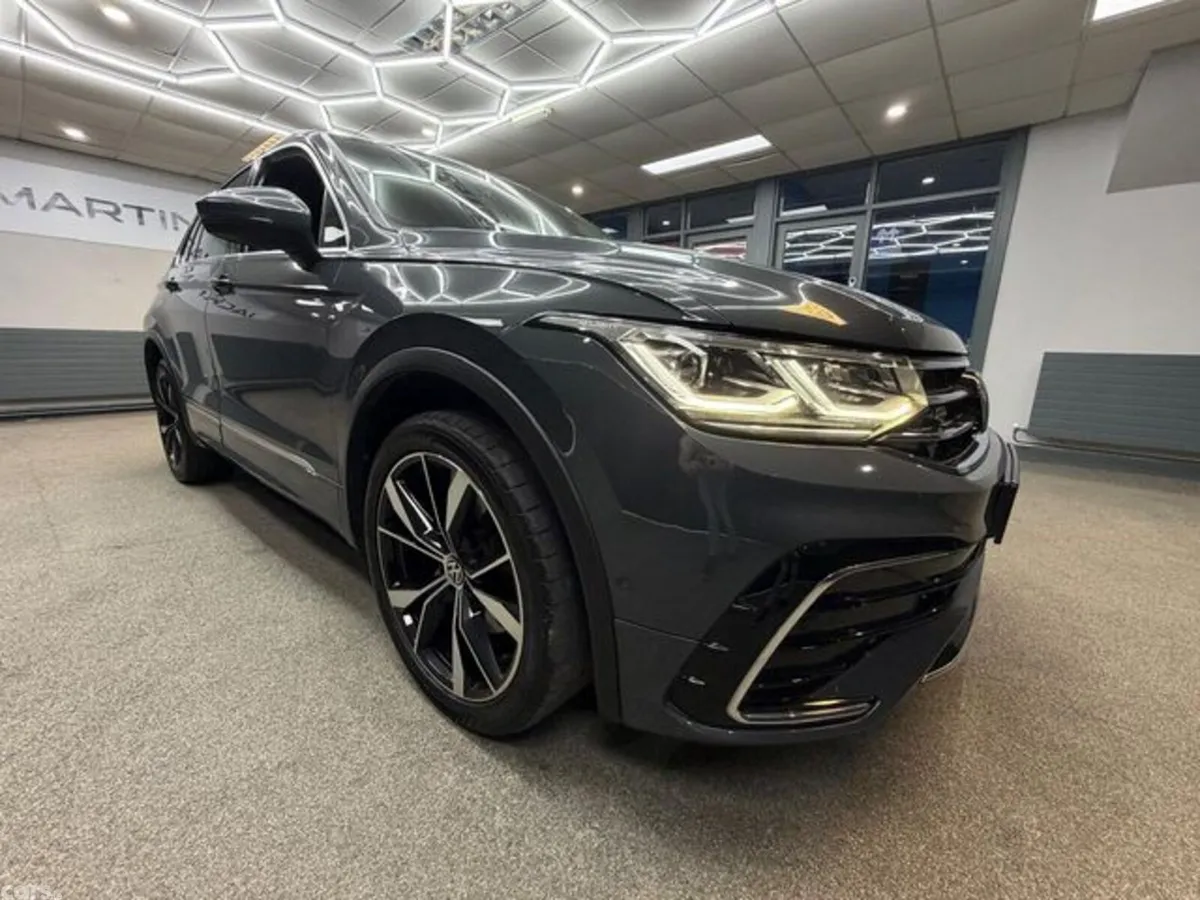 Volkswagen Tiguan SUV, Petrol Plug-in Hybrid, 2023, Grey
