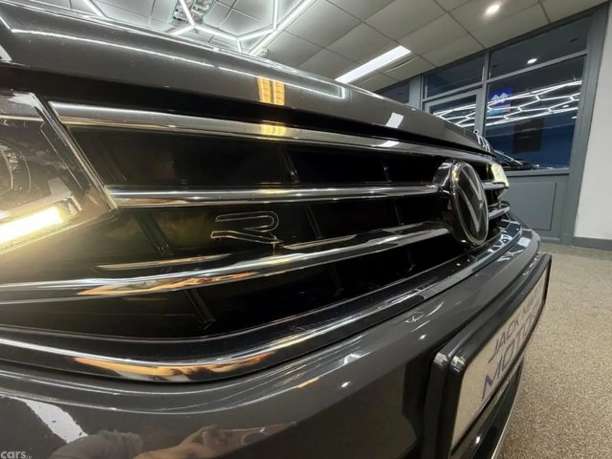 Volkswagen Tiguan SUV, Petrol Plug-in Hybrid, 2023, Grey