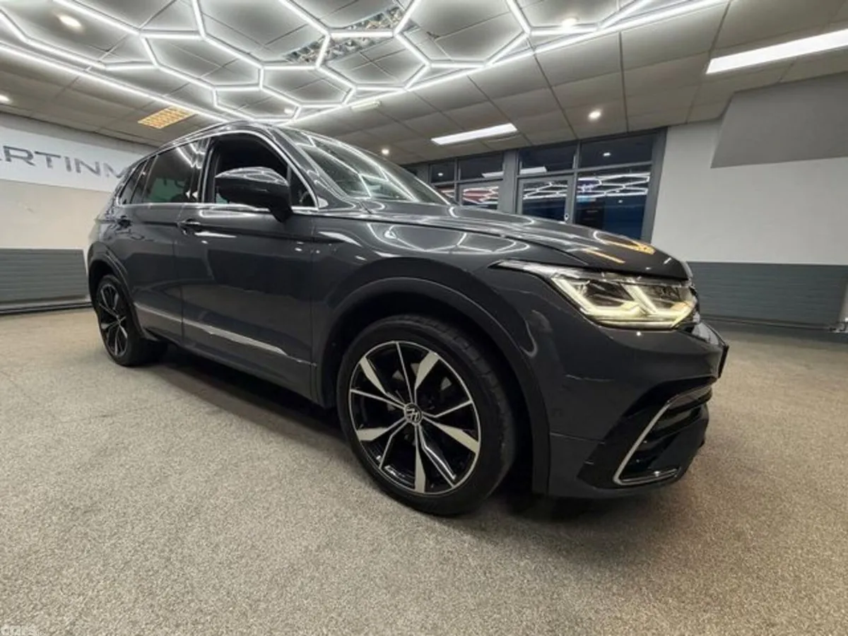 Volkswagen Tiguan SUV, Petrol Plug-in Hybrid, 2023, Grey