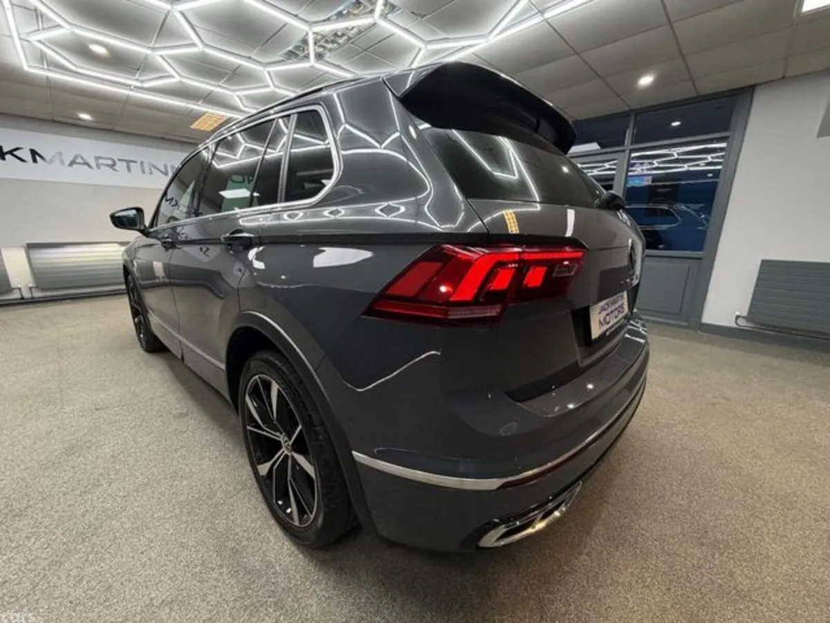 Volkswagen Tiguan SUV, Petrol Plug-in Hybrid, 2023, Grey