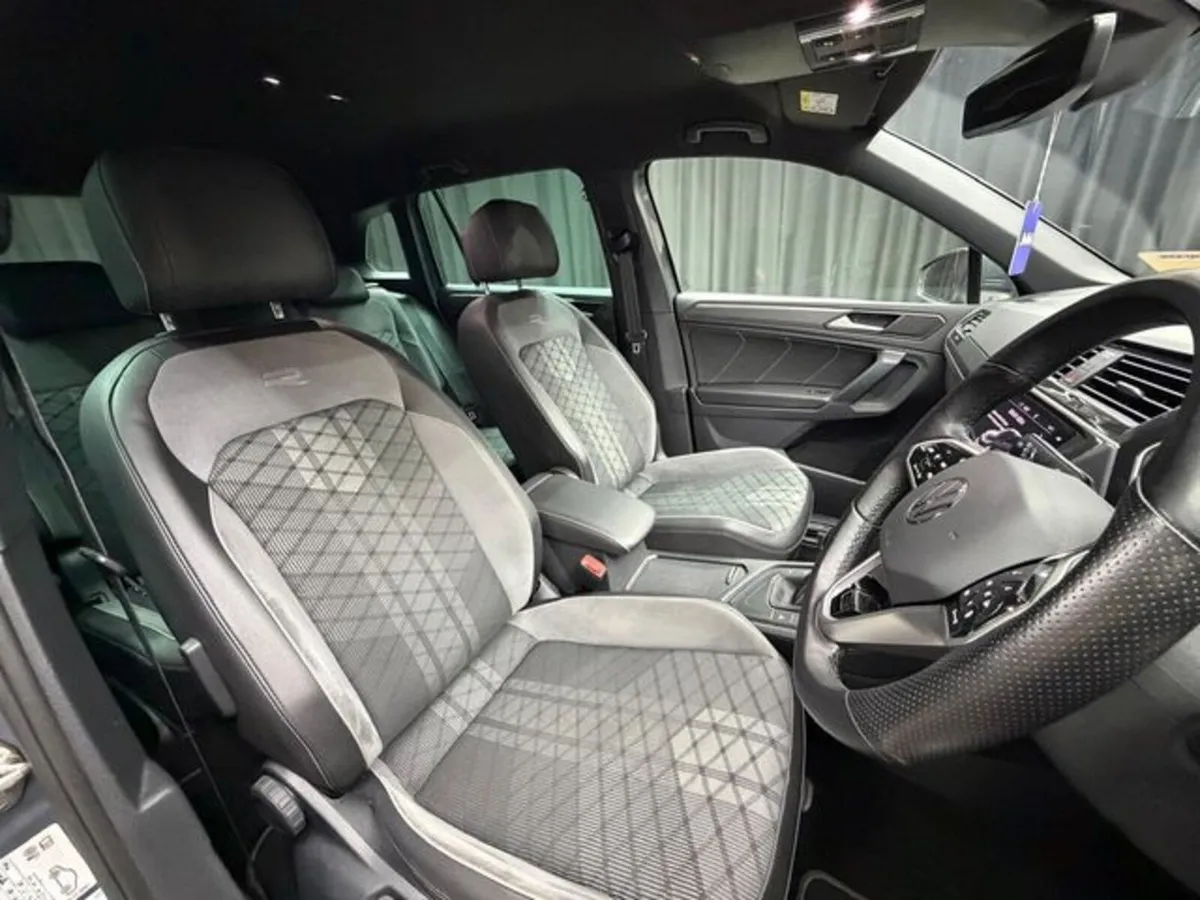 Volkswagen Tiguan SUV, Petrol Plug-in Hybrid, 2023, Grey