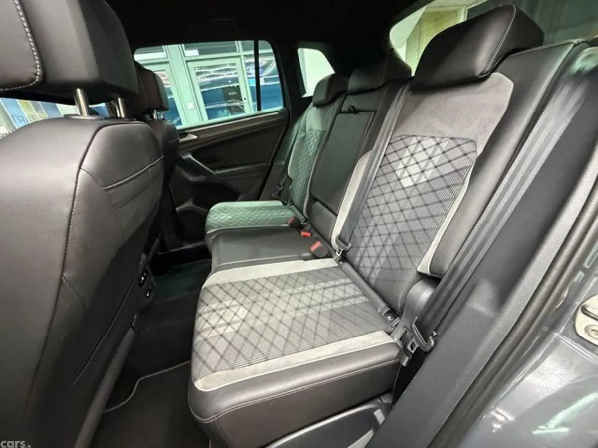 Volkswagen Tiguan SUV, Petrol Plug-in Hybrid, 2023, Grey
