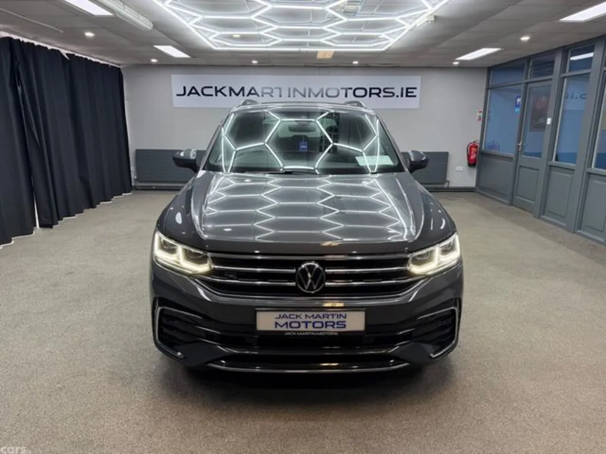Volkswagen Tiguan SUV, Petrol Plug-in Hybrid, 2023, Grey