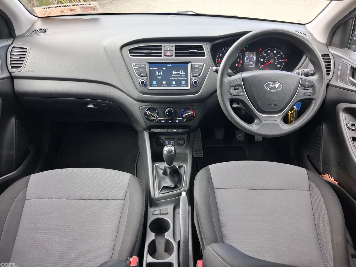 Hyundai i20 Hatchback, Petrol, 2019, Blue