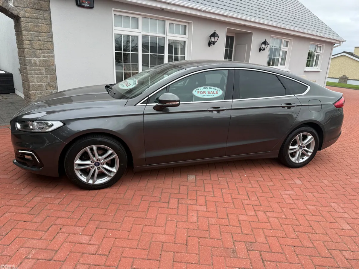 Ford Mondeo Hatchback, Diesel, 2020, Grey