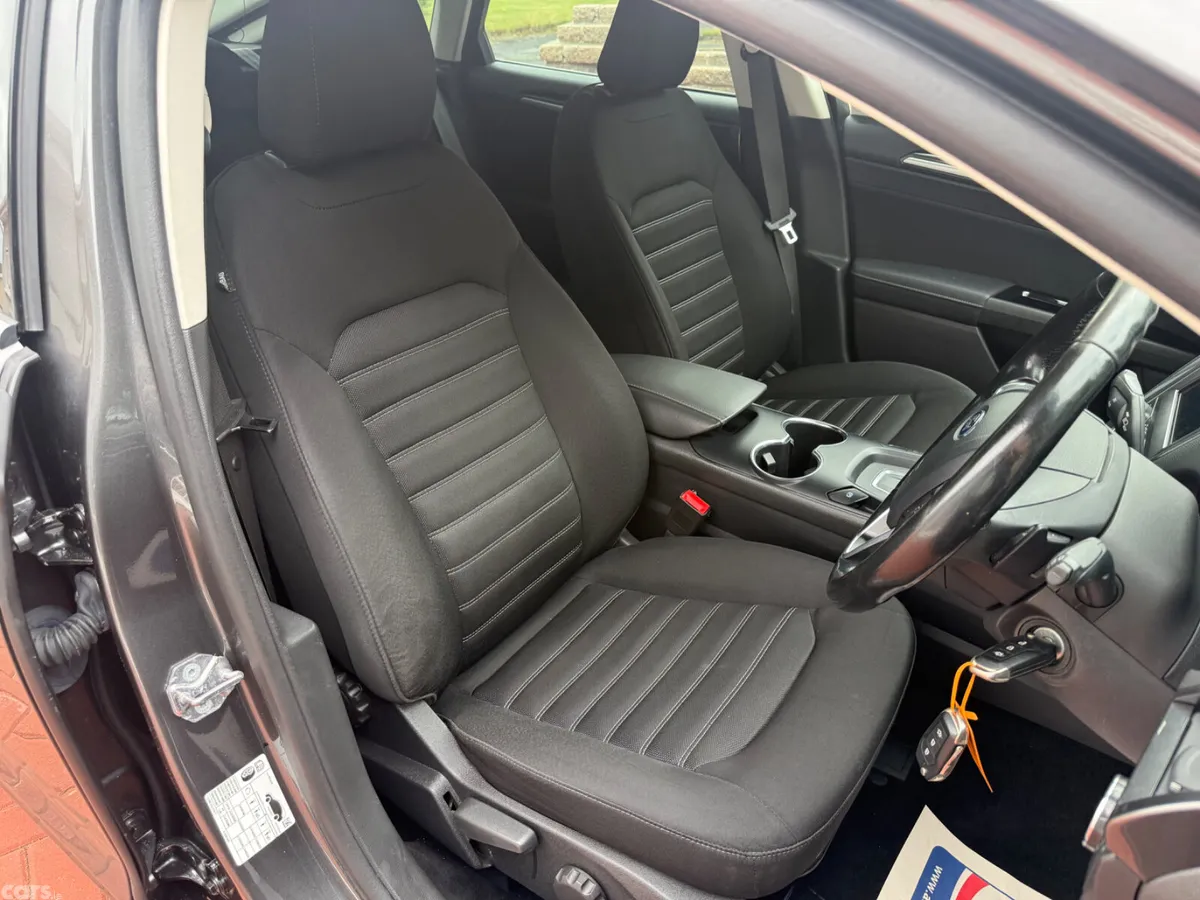 Ford Mondeo Hatchback, Diesel, 2020, Grey