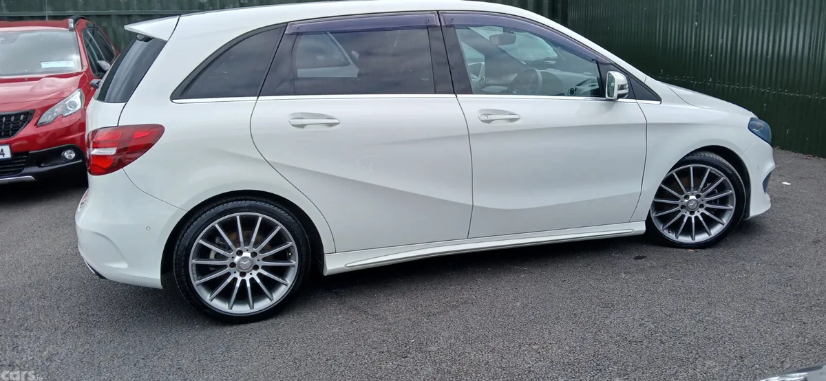 Mercedes-Benz B-Class SUV, Petrol, 2016, White