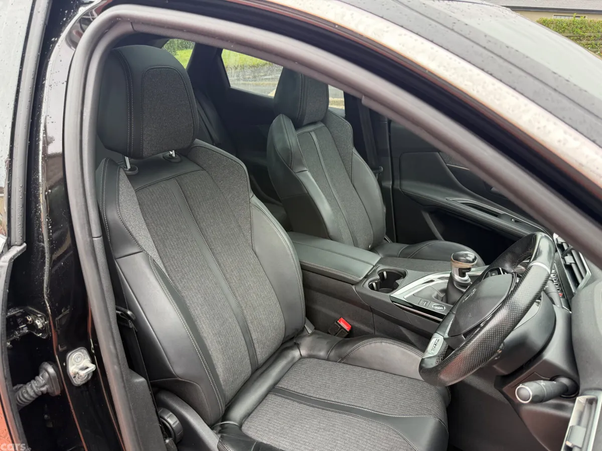 Peugeot 3008 SUV, Diesel, 2019, Black