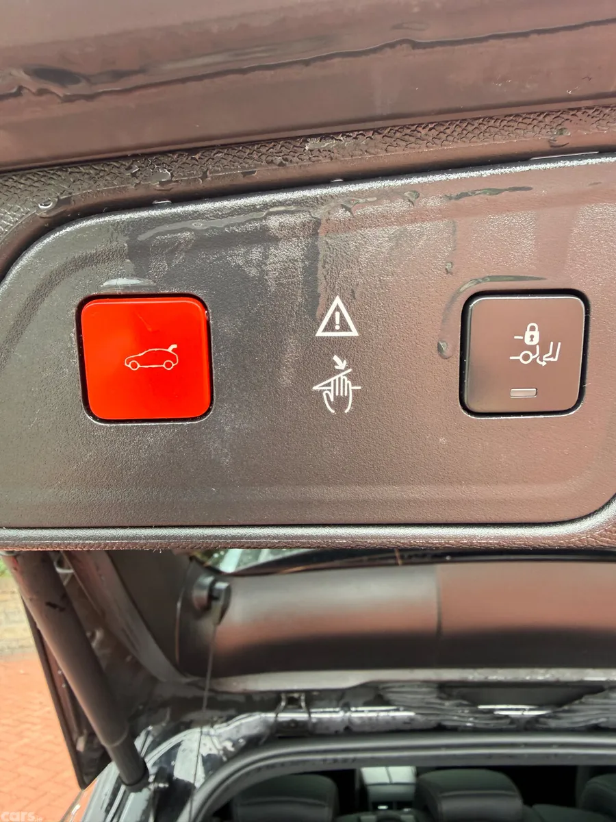 Peugeot 3008 SUV, Diesel, 2019, Black
